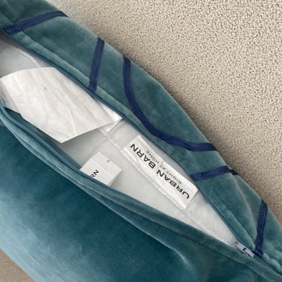 Urban Barn Decorative Pillow Cover and Insert in Teal Blue - Picture 3 of 4